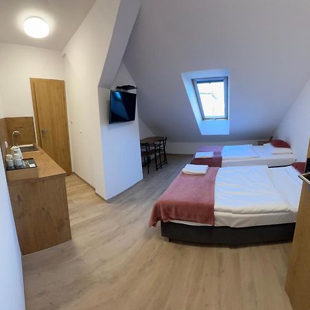 Apartamenty Divemed Еленя-Гура Экстерьер фото